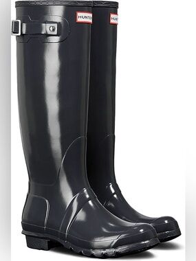Hunter Tall Gloss Rain Boots in Black Size 6